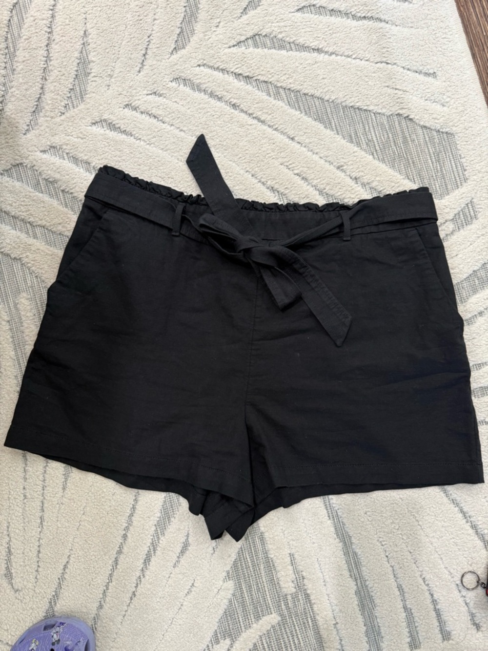 Classic Black Tie-Waist Women's Shorts XL